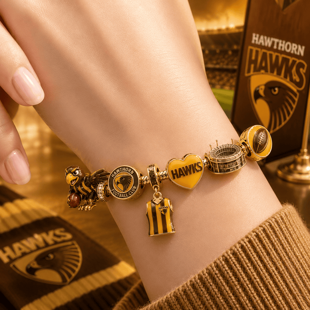 HTH Gold Charm Bracelet Set VTH